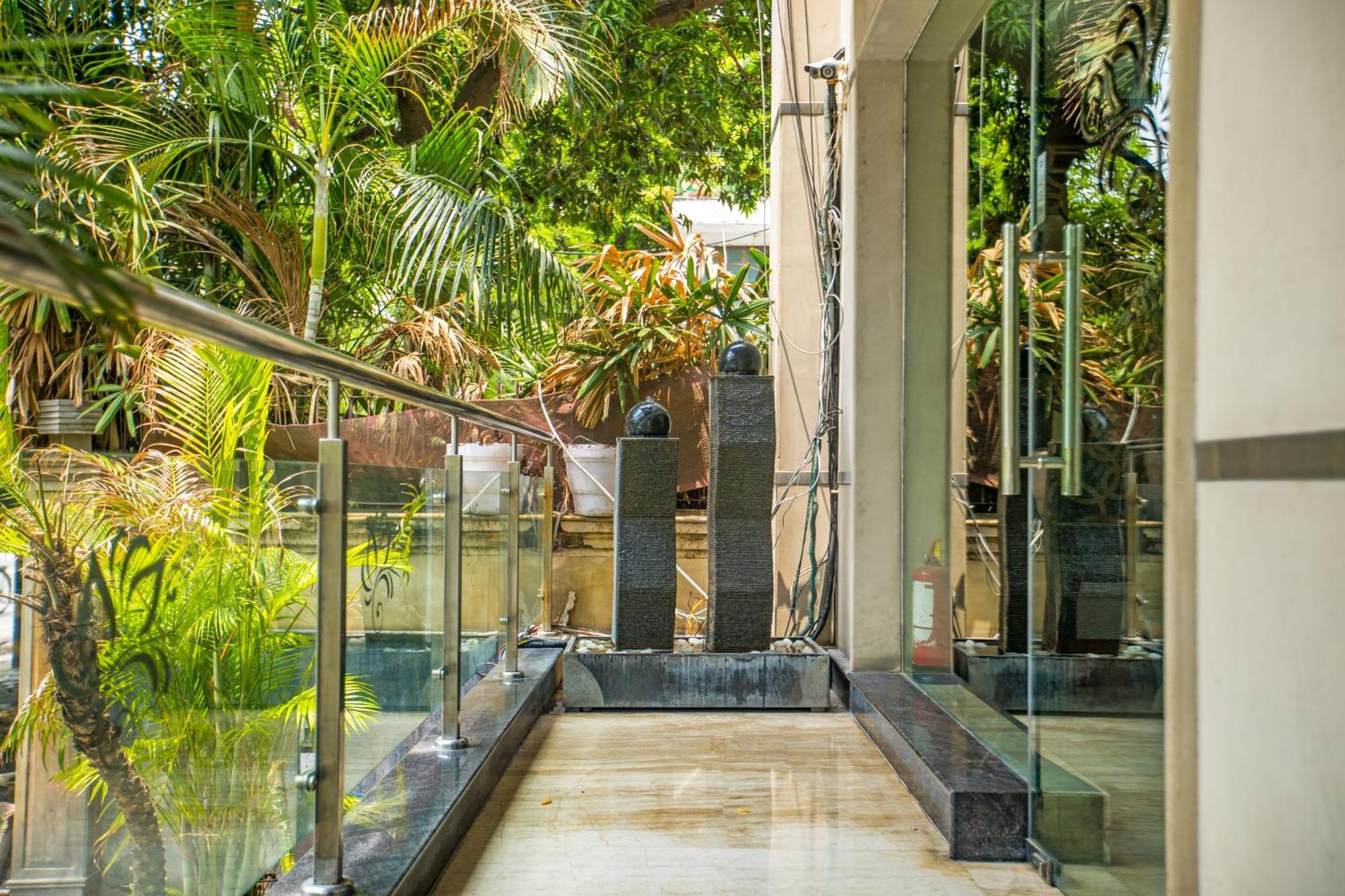 The Grand Vikalp By Saga Hotels New Delhi Eksteriør billede