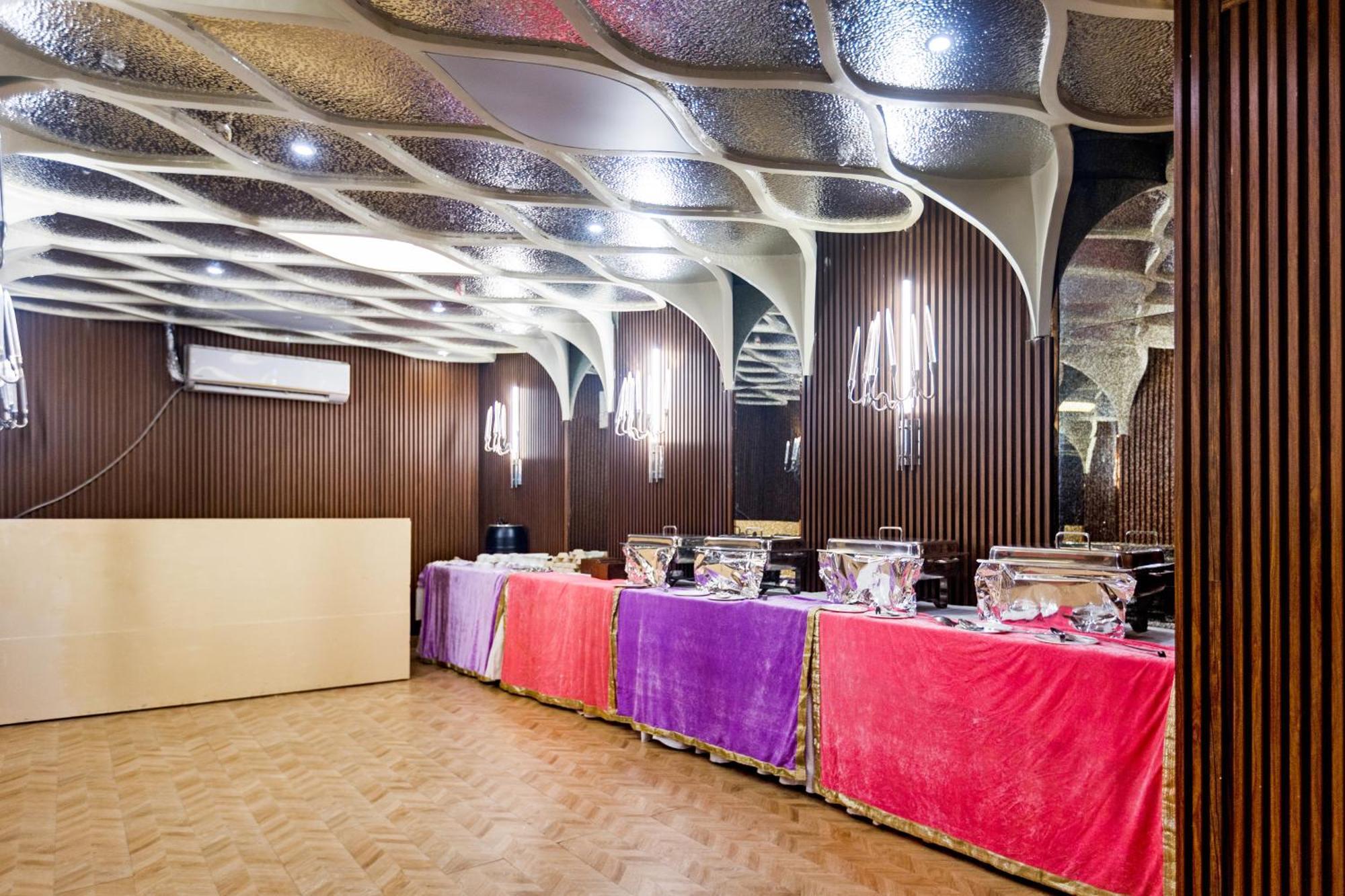 The Grand Vikalp By Saga Hotels New Delhi Eksteriør billede